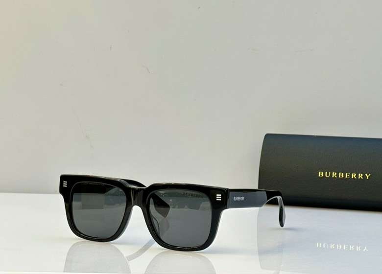 Picture of Burberry Sunglasses _SKUfw53543797fw